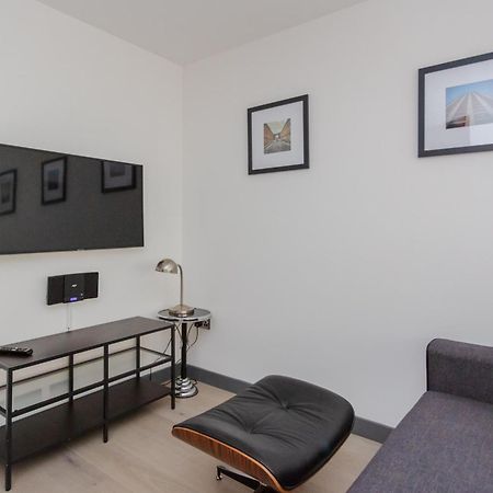 Stylish 1 Bedroom Apartment In Holborn In A Great Location Лондон Экстерьер фото