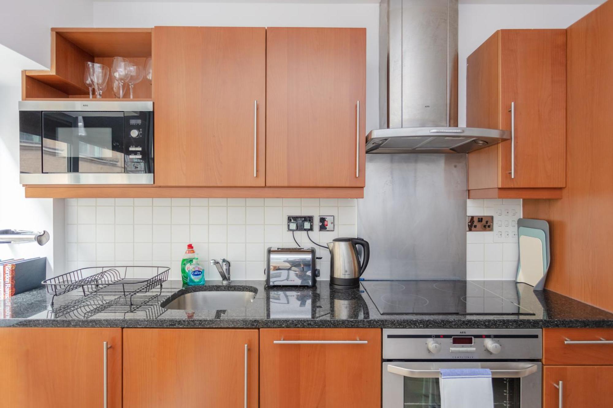 Stylish 1 Bedroom Apartment In Holborn In A Great Location Лондон Экстерьер фото