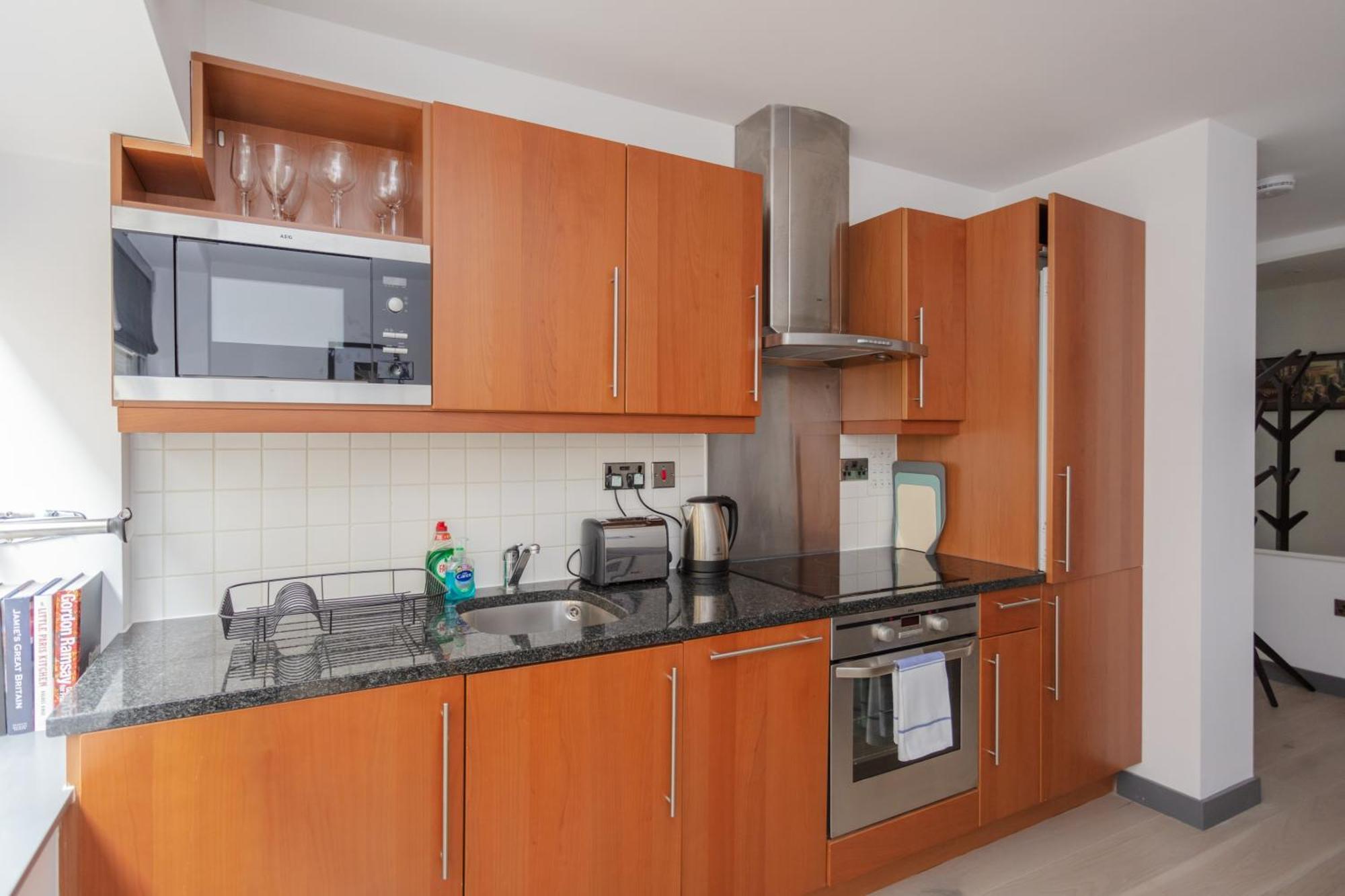 Stylish 1 Bedroom Apartment In Holborn In A Great Location Лондон Экстерьер фото